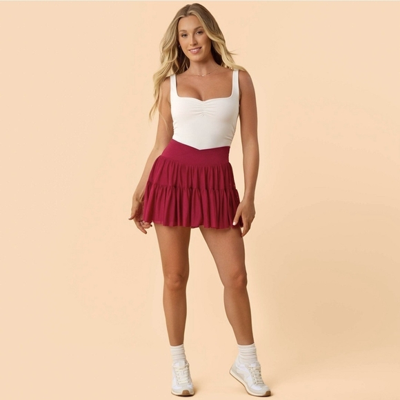 New Blogilates Women's Ballerina Skort Athletic Activewear Burgundy Medium - Picture 4 of 8